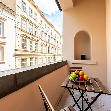Apartment Trip *